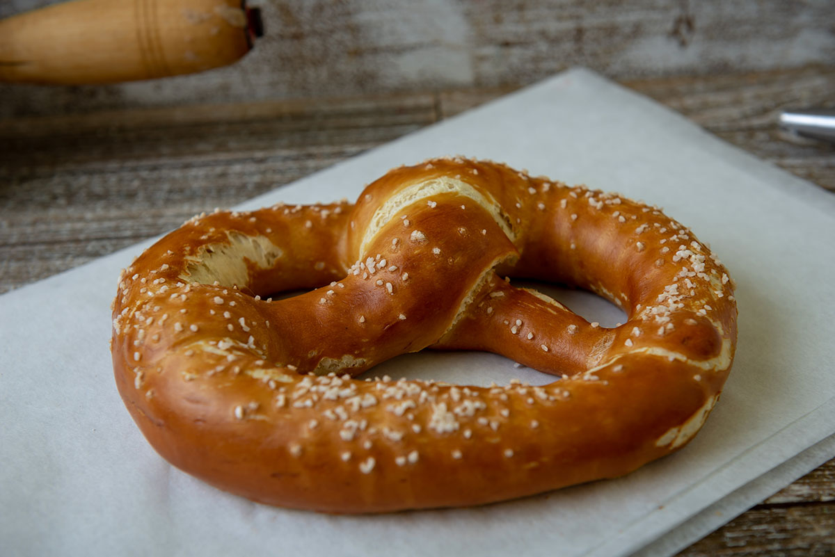 Freshly Baked Pretzels Places To Find This Famous German Pastry Hot Sex Picture